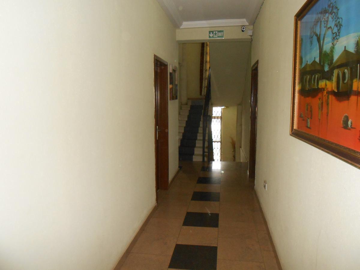 Nicolizy Hotel Accra Eksteriør billede